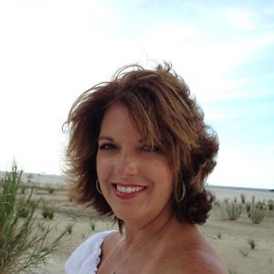 Meet your Posher, Brandi